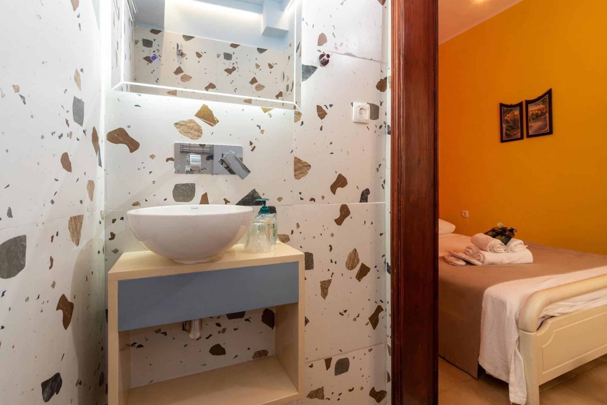 Niki Rooms Palaiochora Zewnętrze zdjęcie