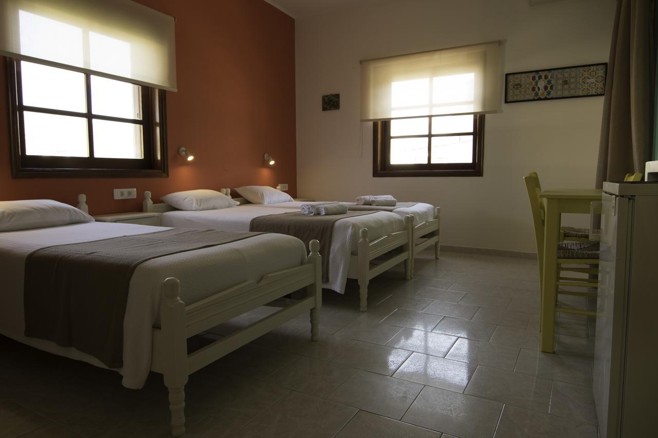 Niki Rooms Palaiochora Zewnętrze zdjęcie