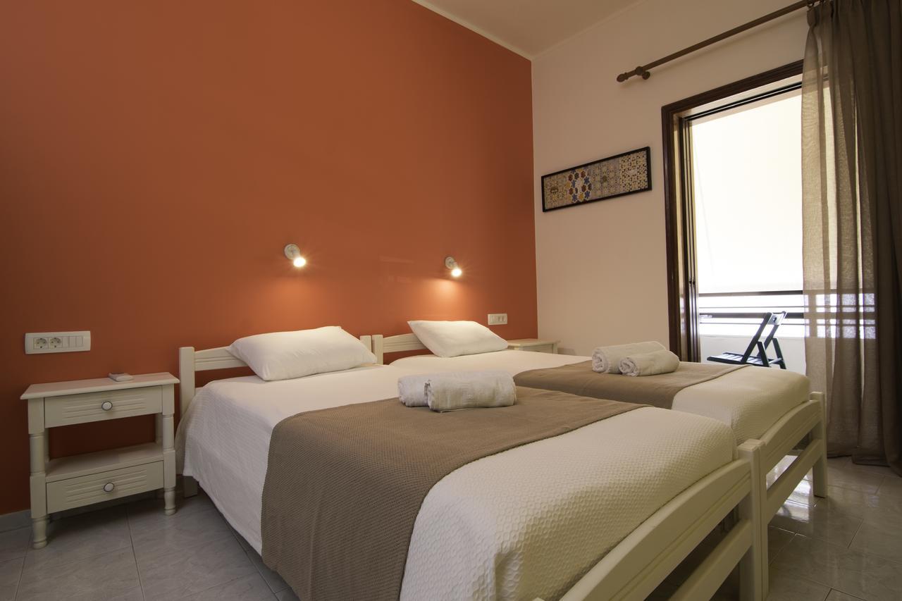 Niki Rooms Palaiochora Zewnętrze zdjęcie