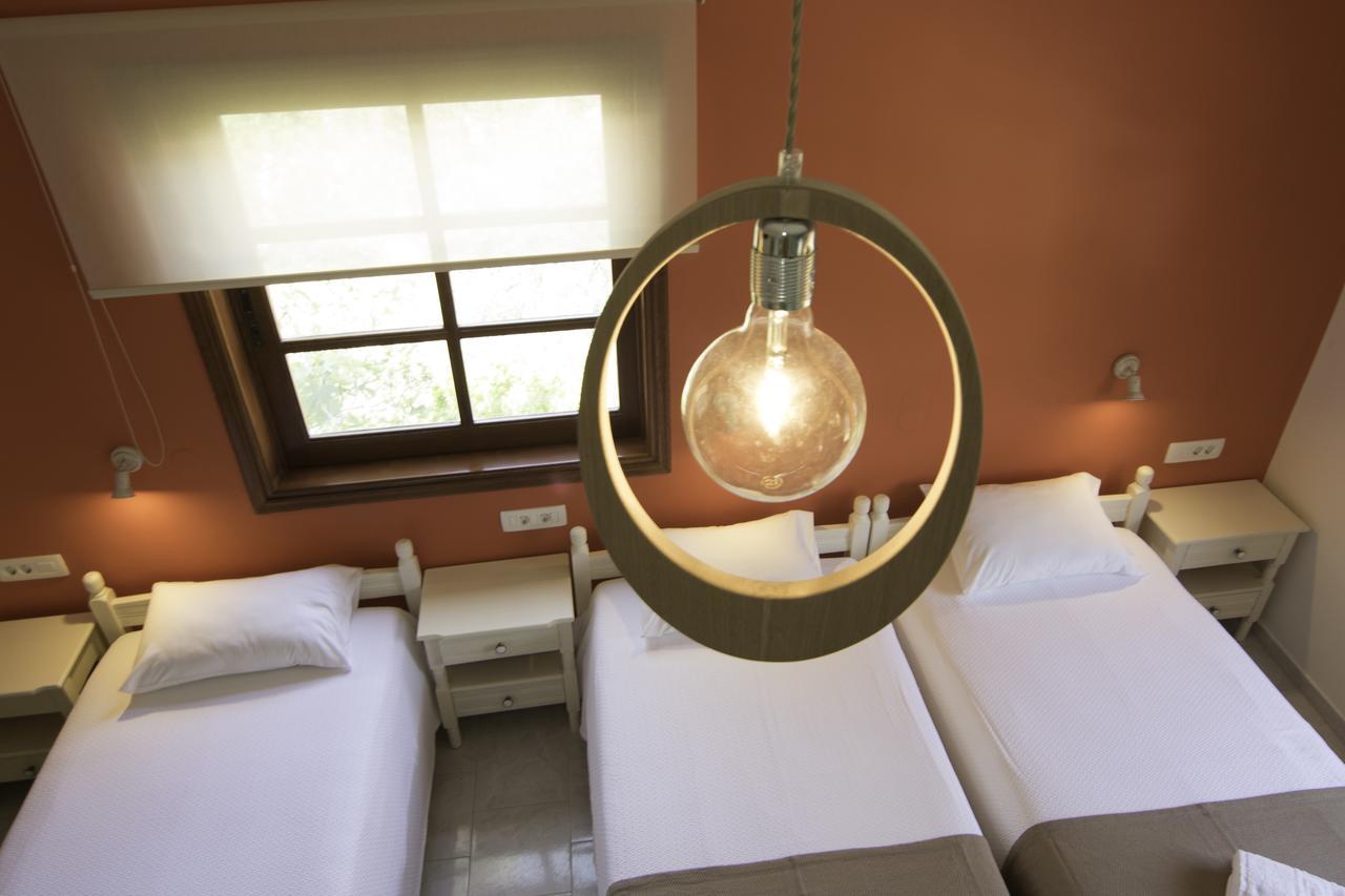 Niki Rooms Palaiochora Zewnętrze zdjęcie