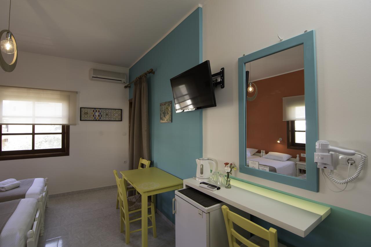Niki Rooms Palaiochora Zewnętrze zdjęcie