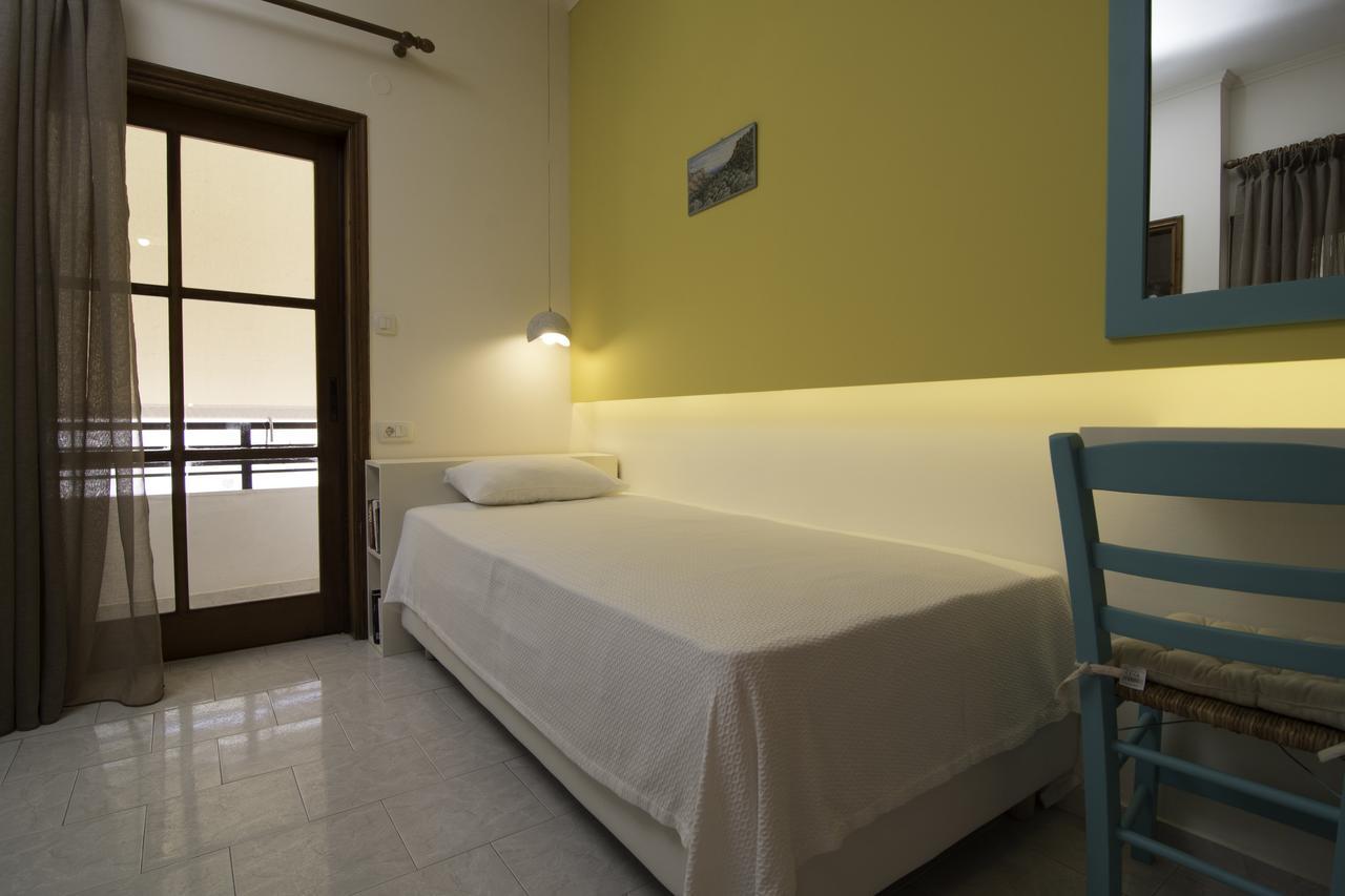 Niki Rooms Palaiochora Zewnętrze zdjęcie